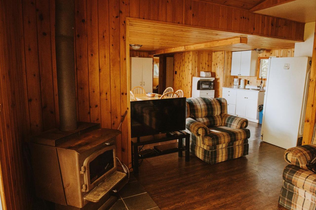 Lang Lake Resort Espanola Zewnętrze zdjęcie