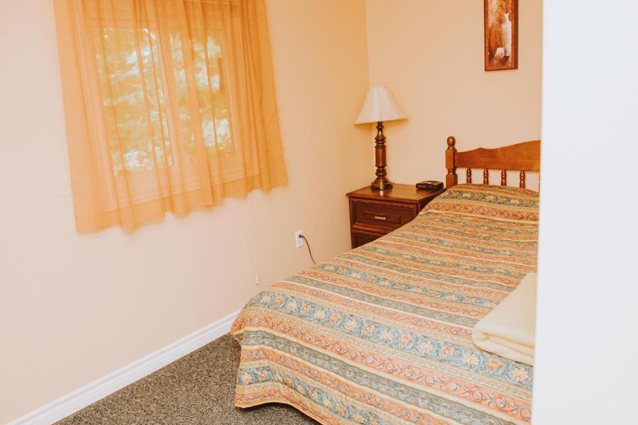 Lang Lake Resort Espanola Zewnętrze zdjęcie
