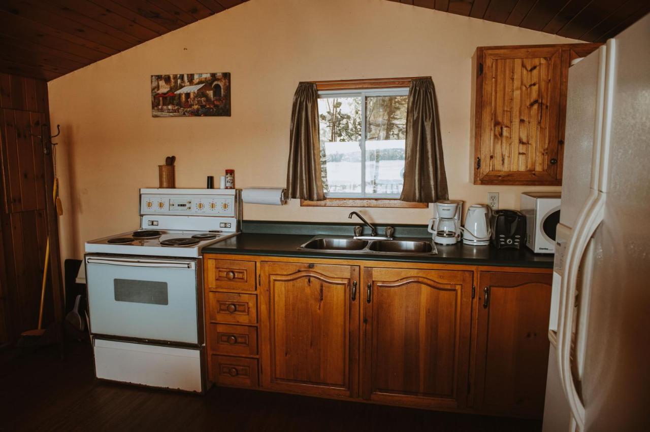Lang Lake Resort Espanola Zewnętrze zdjęcie
