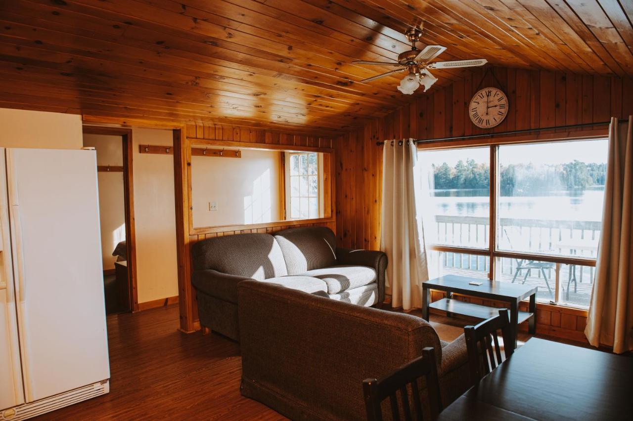 Lang Lake Resort Espanola Zewnętrze zdjęcie